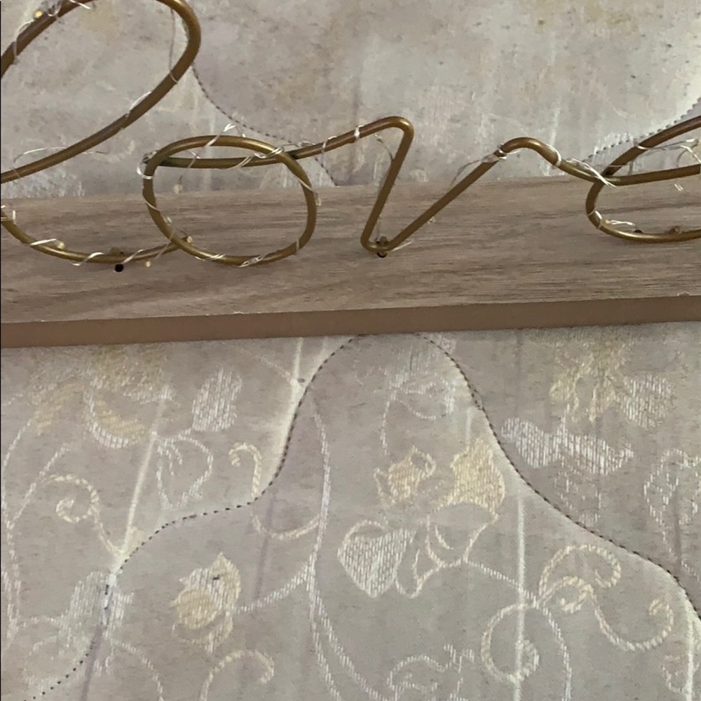 Home decor - Picture 2 of 4